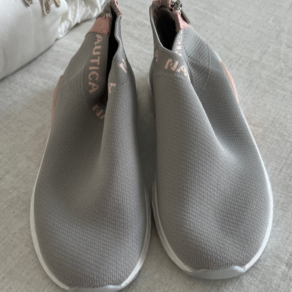 New Nautica Gray and Pinkish  Casual Slip-On water shoes never worn!!!